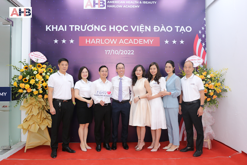 Học viện Đào tạo Harlow Academy tưng bừng ngày hội khai trương